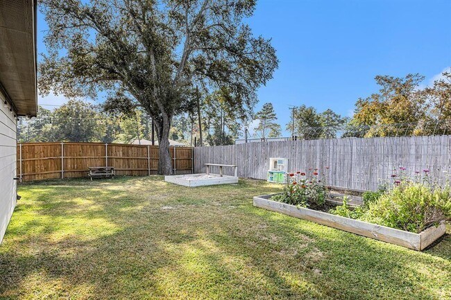 Building Photo - 903 Acorn Trail Pl