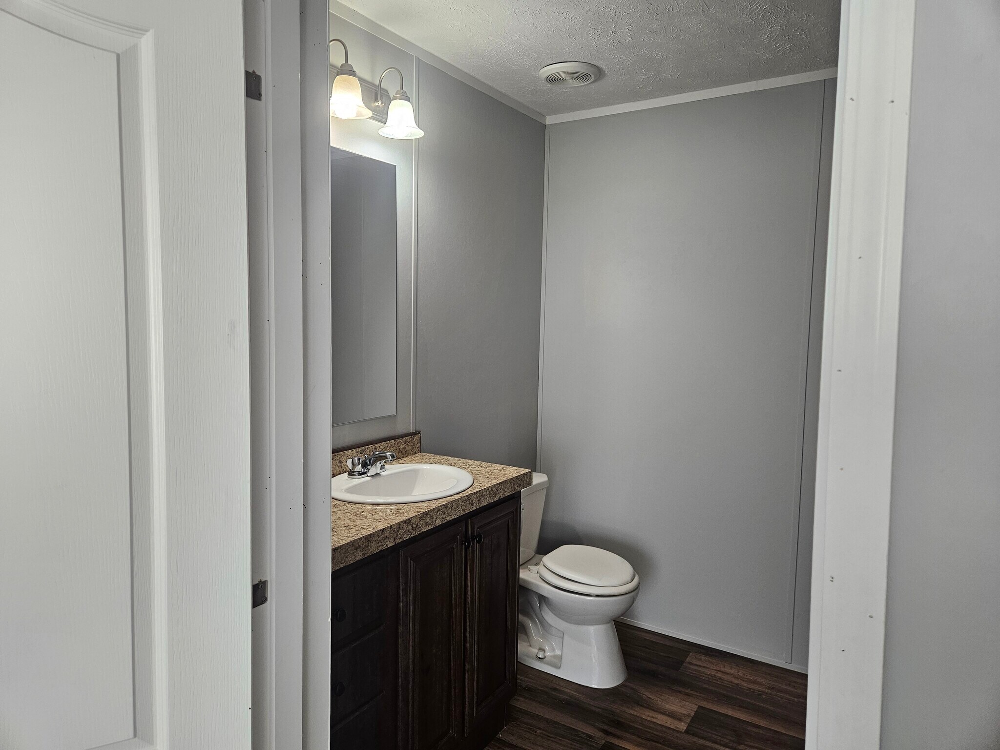 Building Photo - 179 Lynnwood Cir