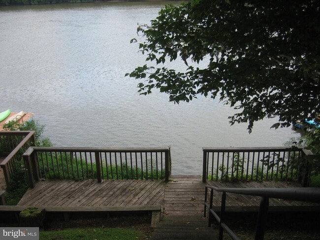 Building Photo - 165 Natalie Ln