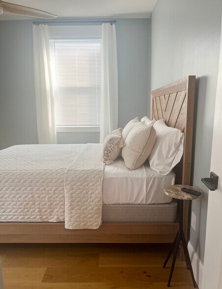 Bedroom #2 down the hall off the living room - 20 Summer St