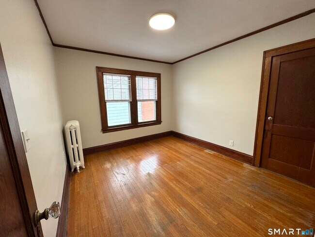 Building Photo - 29 Nesbit Ave