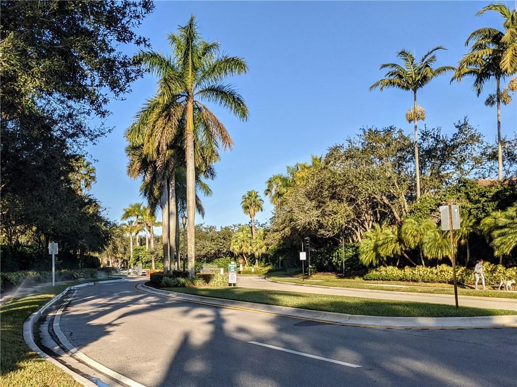 Building Photo - 4150 Forest Dr