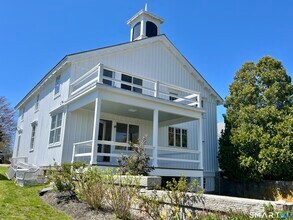 Building Photo - 39 Main St