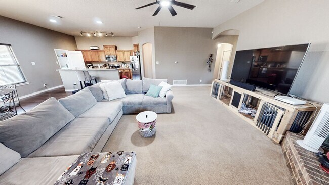 Building Photo - 2607 Montague County Dr