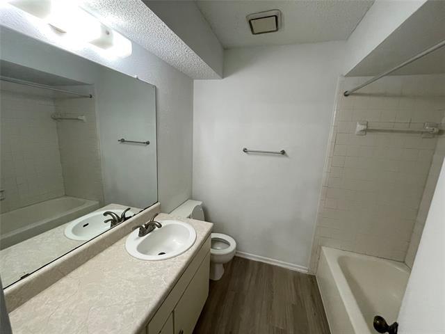 Building Photo - 2418 W Northgate Dr