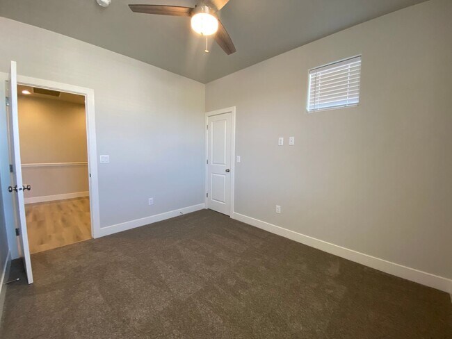Building Photo - 3 BEDROOM SAND HOLLOW TOWNHOME FOR RENT!