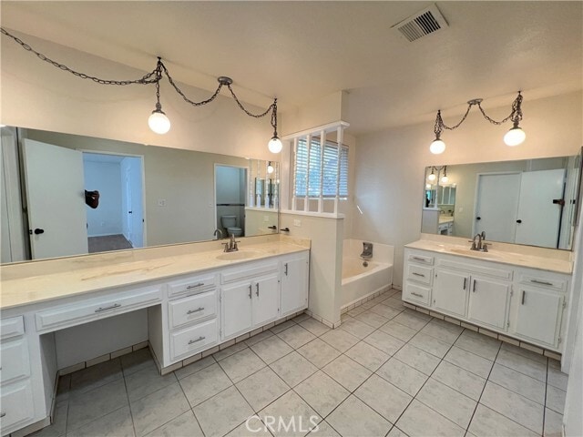 Building Photo - 616 S Archer St