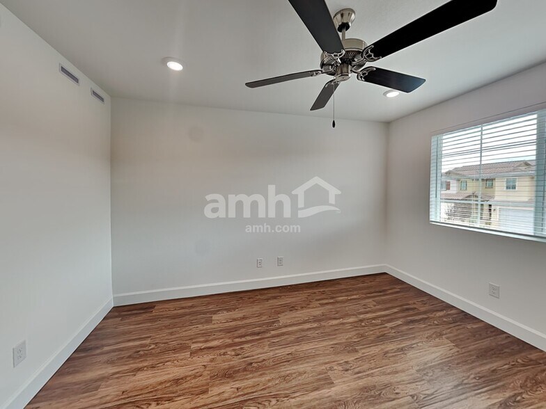 Building Photo - 9162 Liberty Cap Ct