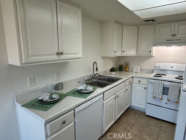 Building Photo - 51020 Eisenhower Dr