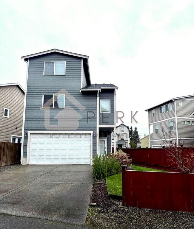 Building Photo - Modern 4-Bedroom, 2.5-Bath, 3-Story Home in Gated South Hill Community