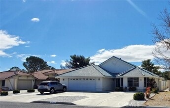 Building Photo - 14767 Greenbriar Dr