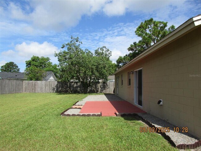 Building Photo - 833 Florida Pkwy