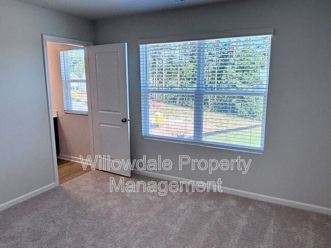 Building Photo - 398 Chesapeake Cmns St