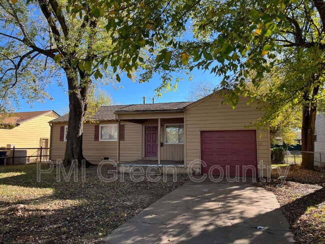 Primary Photo - 1524 E 53rd St N