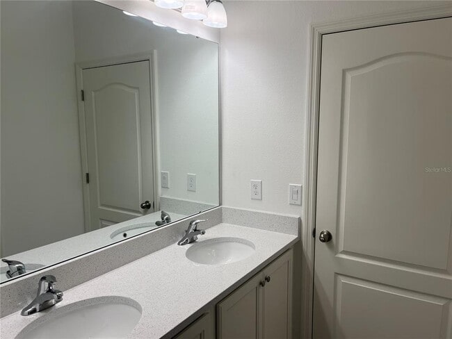 Building Photo - 2716 Bolzano Dr