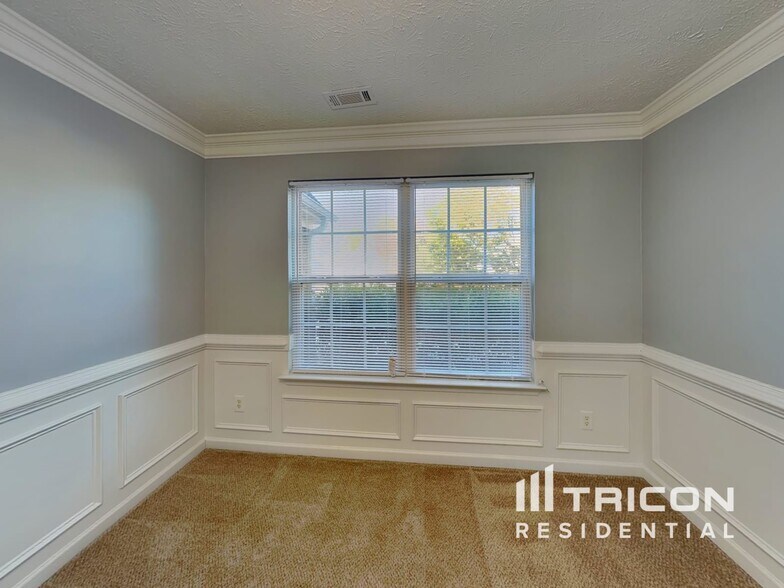 Building Photo - 529 McCain Creek Trail