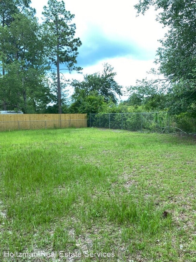 Building Photo - 3 br, 1 bath House - 1021 White Circle