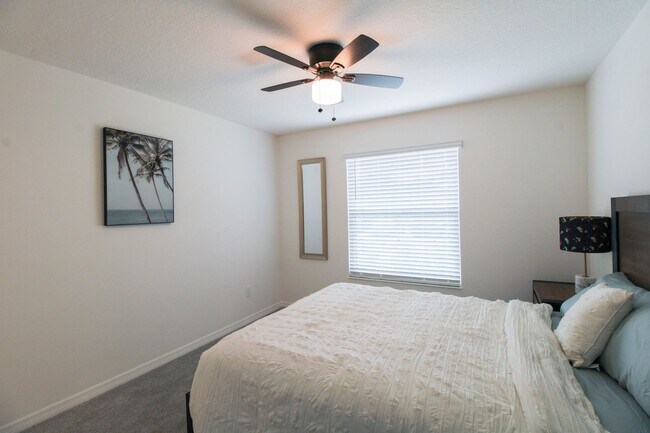 Building Photo - 7637 Rutherford Ln