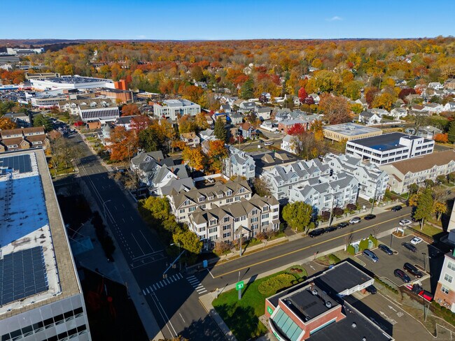 Building Photo - 1707 Summer St