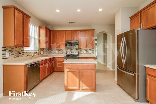 Building Photo - 14832 Faberge Dr