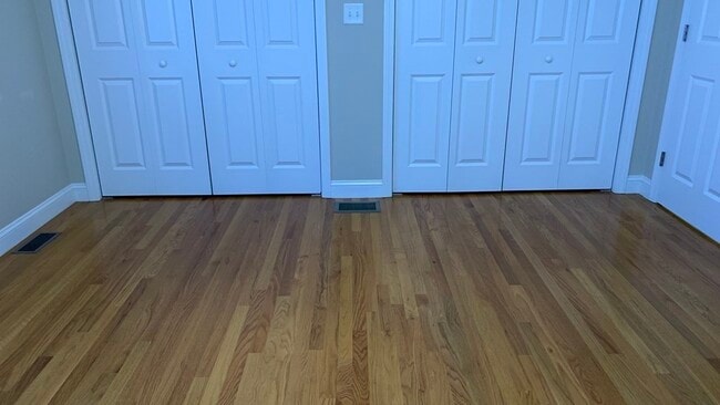 Building Photo - 500 Justin Dr