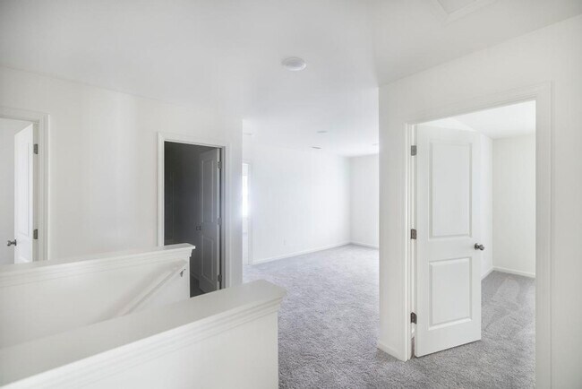 Building Photo - 134 Price Ml Trl