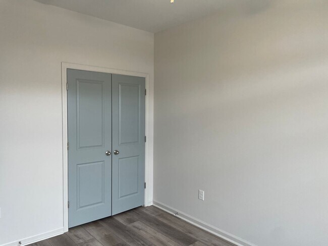 Building Photo - 3023 Cedar Creek Ln