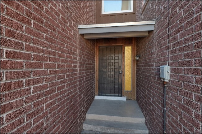 Building Photo - 6622 Dawn Dr