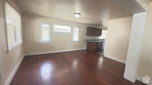 Building Photo - 452 Blaine Ave