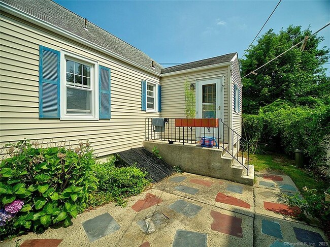 Building Photo - 30 Seaview Ave