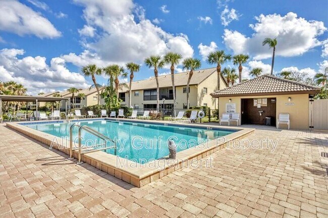 Building Photo - 275 Mission Trail W