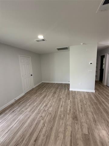 Building Photo - 111 E San Antonio Ave