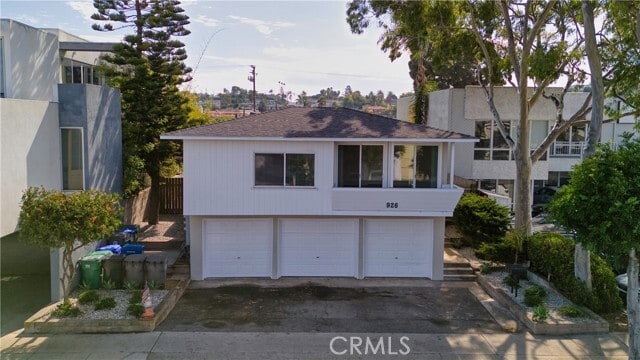 Building Photo - 926 Manhattan Beach Blvd