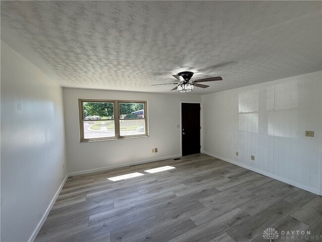Building Photo - 7619 Bassett Dr