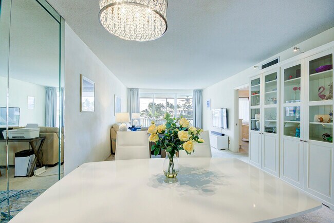 Building Photo - 3100 S Ocean Blvd