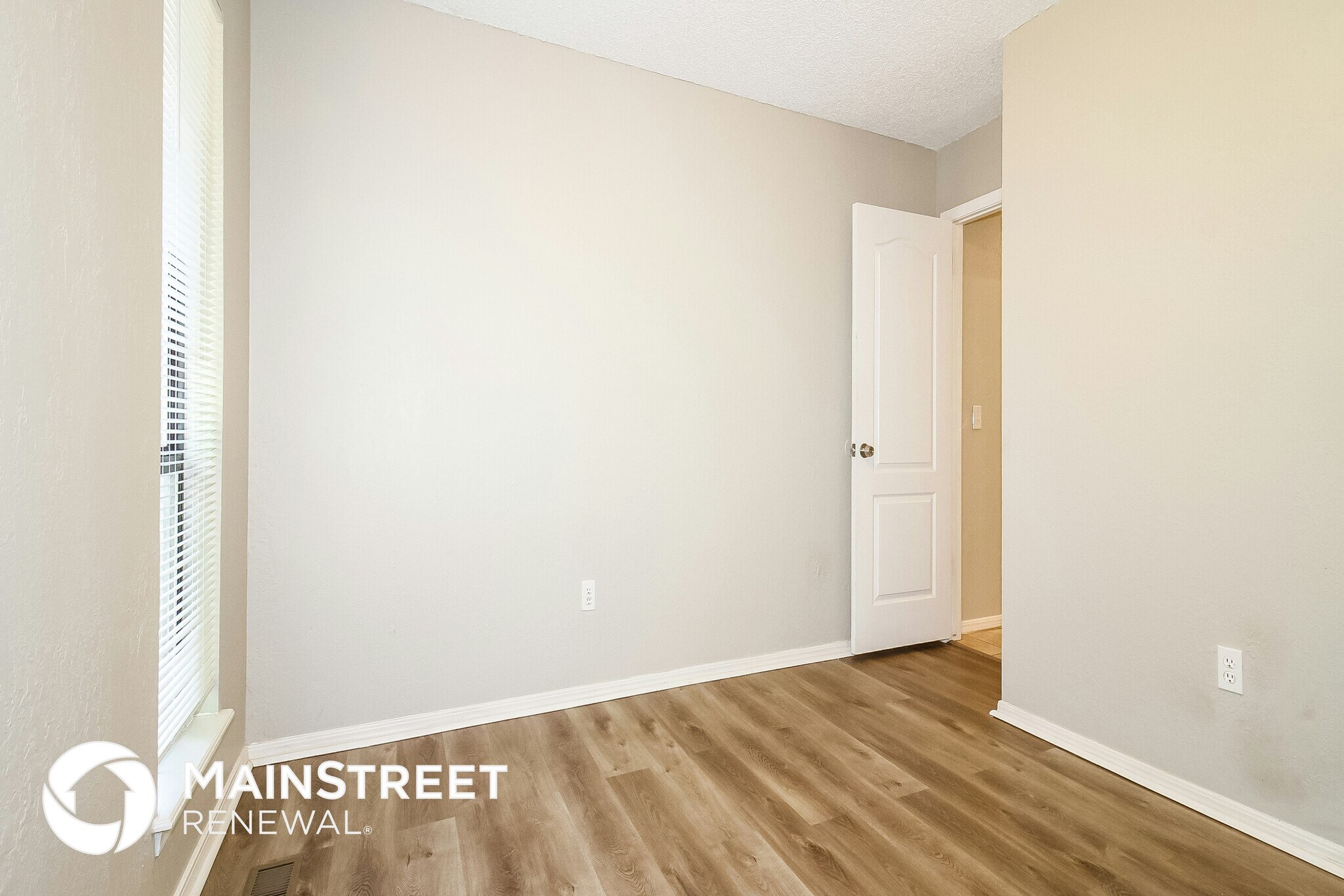 Building Photo - 10101 Mamus Ln