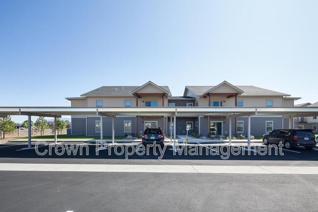 Building Photo - 205 Sawyer Ln