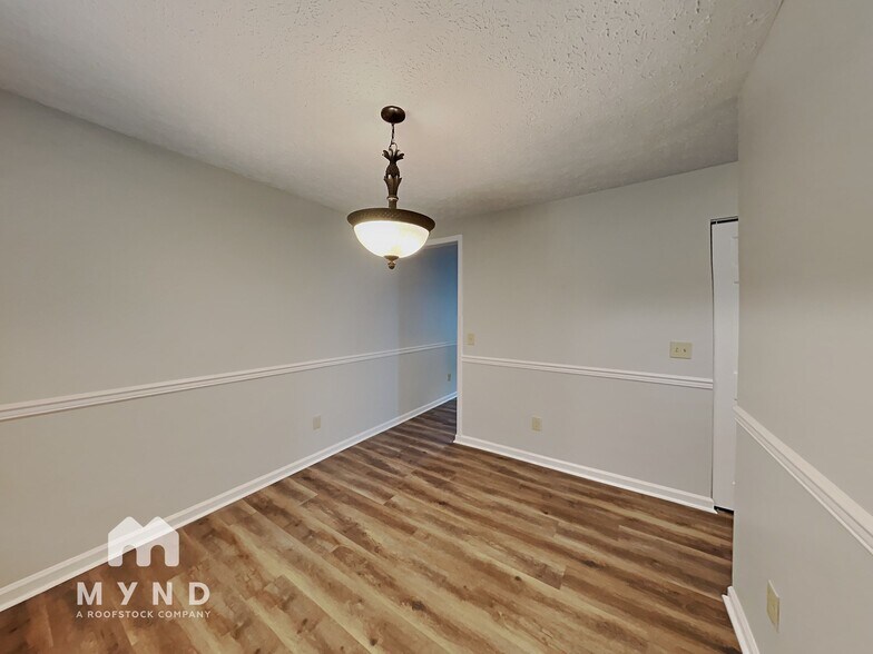 Building Photo - 8224 Wynewood Ct