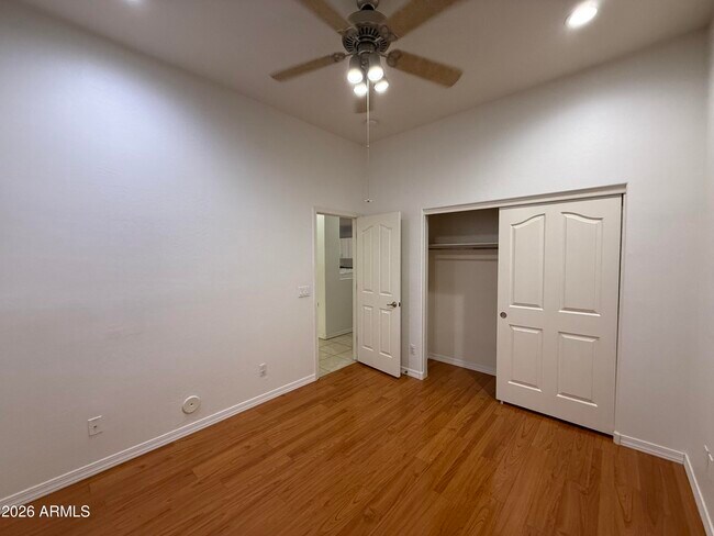 Building Photo - 101 S Presidio Dr