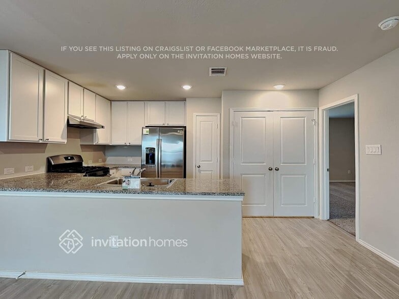 Building Photo - 10519 Varmus Dr