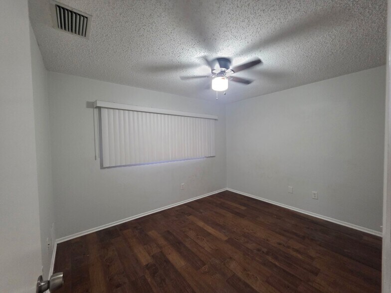 Building Photo - 4363 Azora Rd