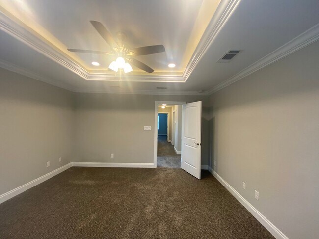 Building Photo - 8461 Laredo St