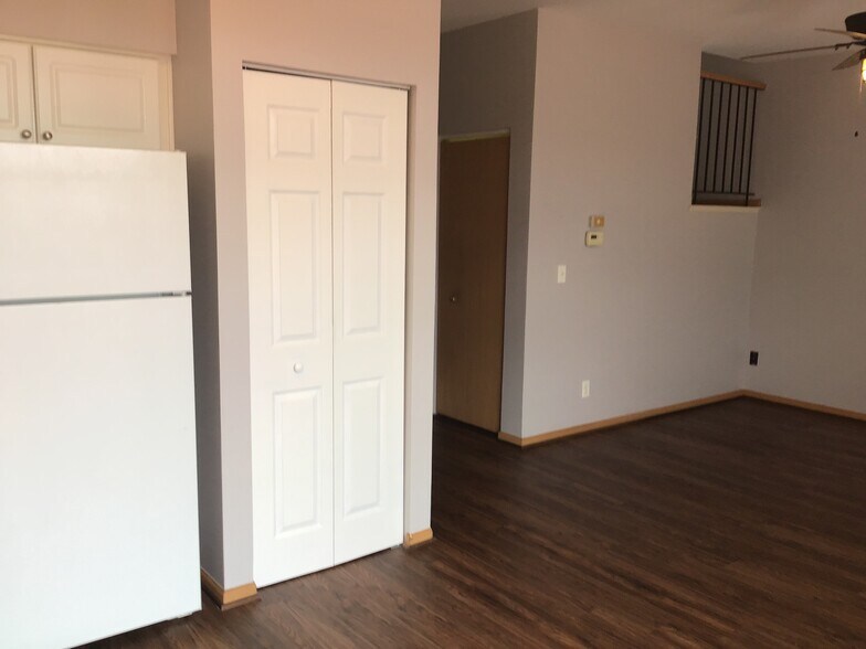 Building Photo - 21343 Earhart Ct