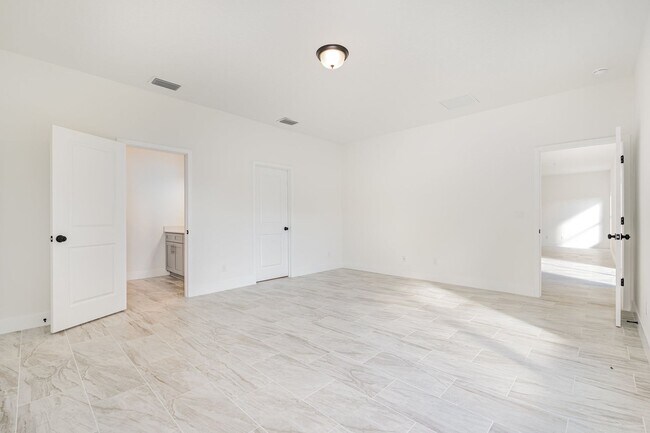 Building Photo - BRAND NEW! 4/2 PALM BAY!