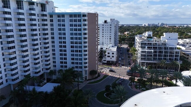 Building Photo - 2899 Collins Ave