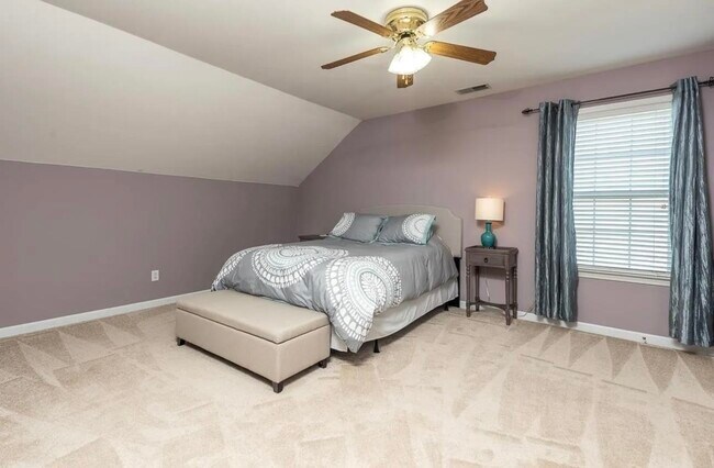 Building Photo - 10492 Ashfarm Way