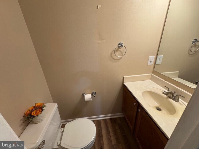 Building Photo - 10601 Greta Lynn Ct