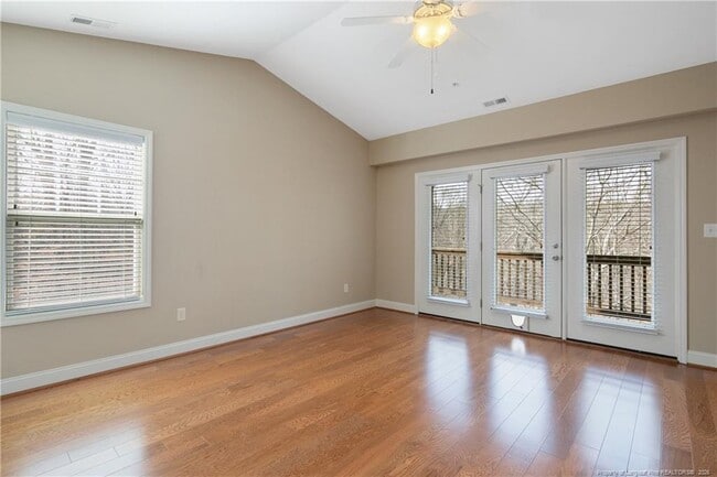 Building Photo - 1611 Bluffside Dr