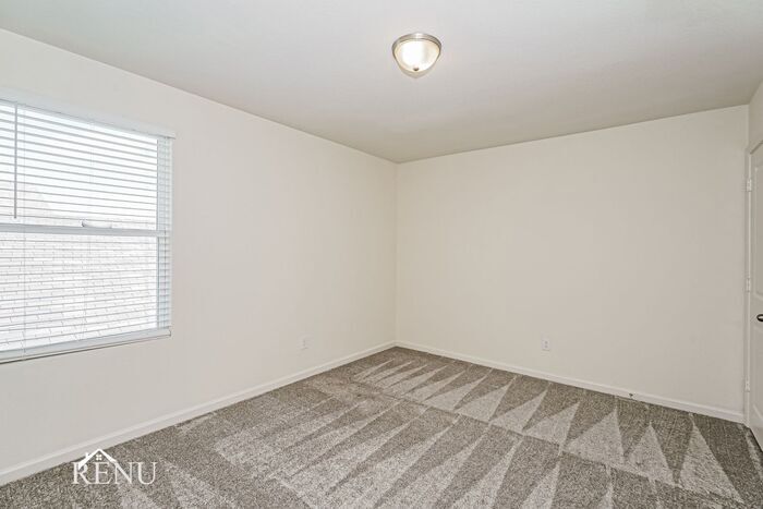 Building Photo - 6017 Mojave Dr