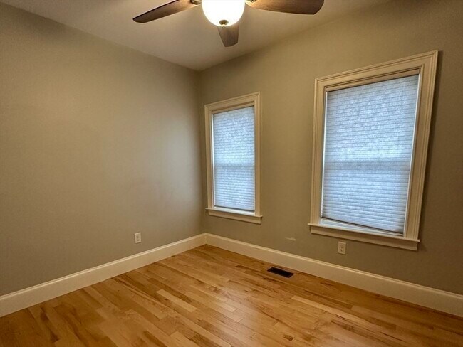 Building Photo - 61 June St